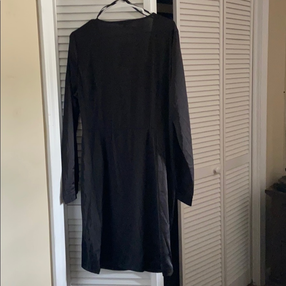 Women dress - Picture 4 of 4